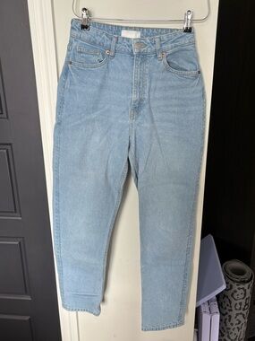 H&M Light Blue High-Waist Mom Jeans